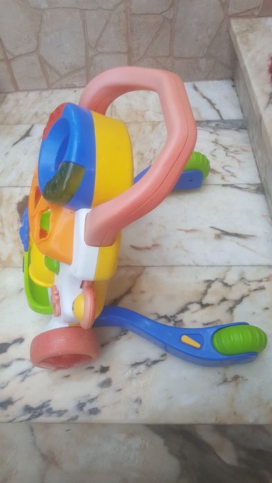 Andarilho  para  bebês  com música