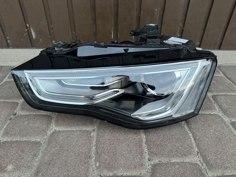 Lampa lewa lewy przód Audi A5 8T LIFT 8T0 XENON nie skretny