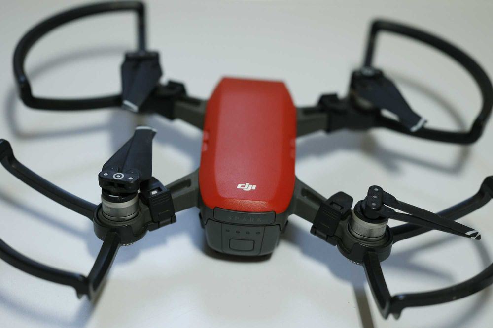 Drone - DJI Spark vermelho