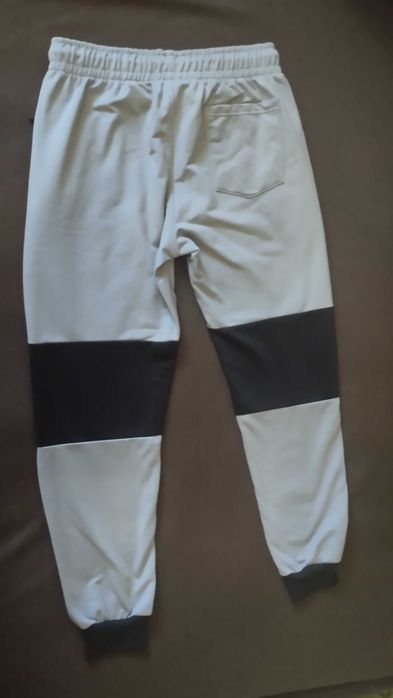Штани сірі EA7 EMPORIO ARMANI  (L)
