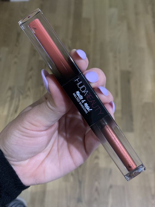 Huda Beauty Melted Shadows 2w1 płynny cień Hot Sauce / Cherry Soda