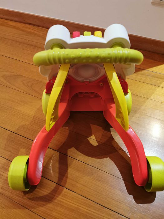 Andador Happy Hippy 9m Chicco