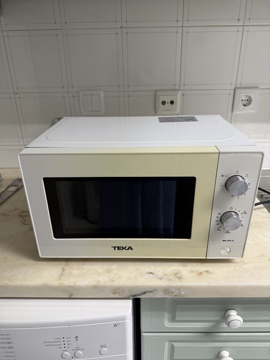 Microondas Teka MW 200G