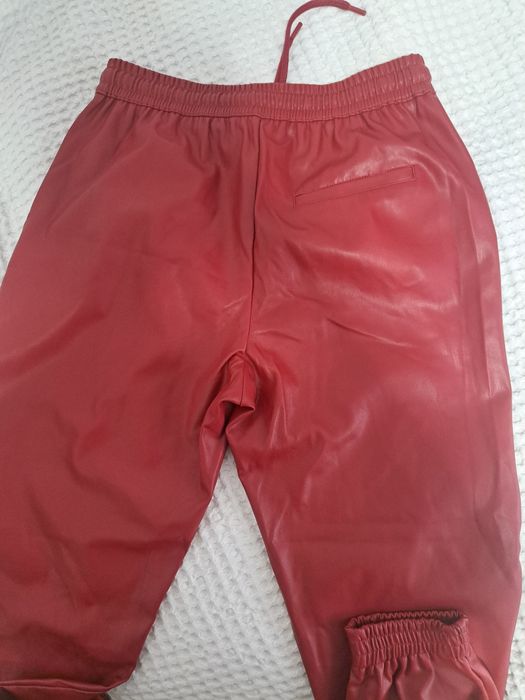 Spodnie damskie Zara,joggery z eco skory