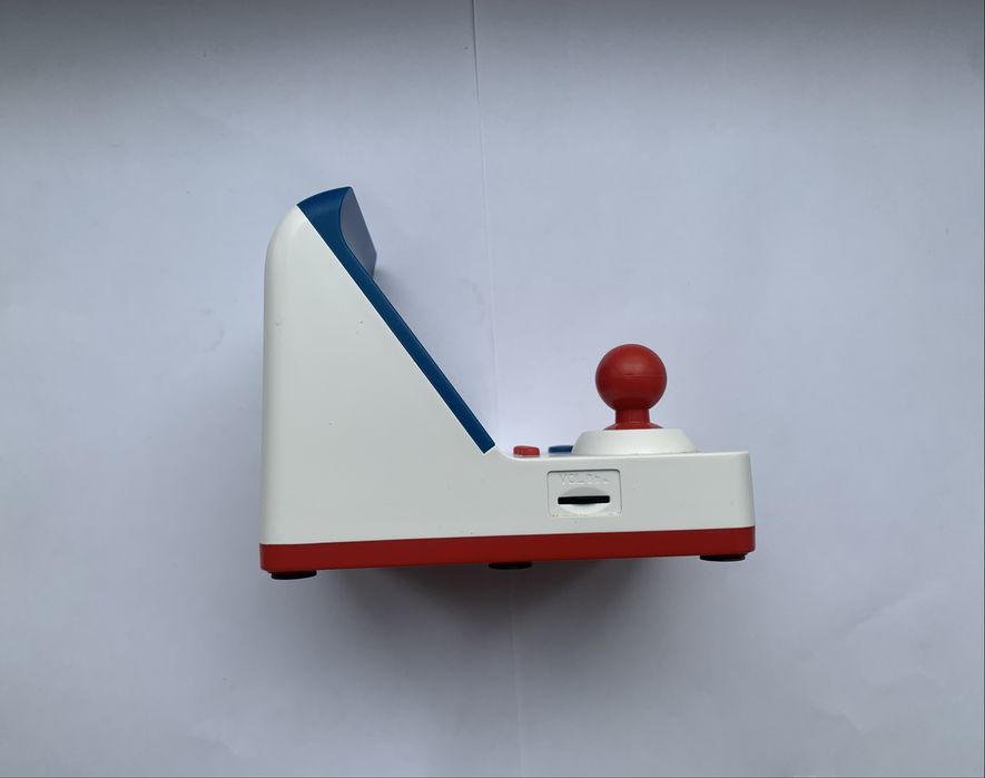 Ігрова консоль 8-біт