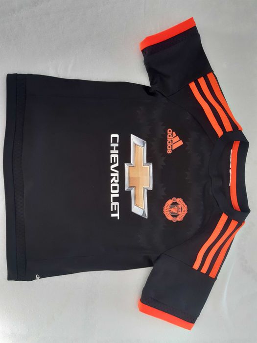 Sportowa chłopięca koszulka ADIDAS Menchester.