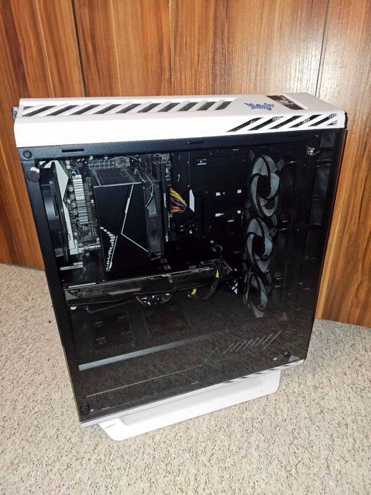 Sprzedam komputer stacjonarny Core i5 z monitorem 32" 2K