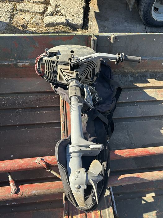 Продам лодку автобот