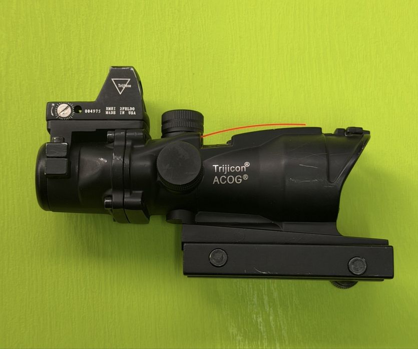 Приціл  Trijicon ACOG 4x32
