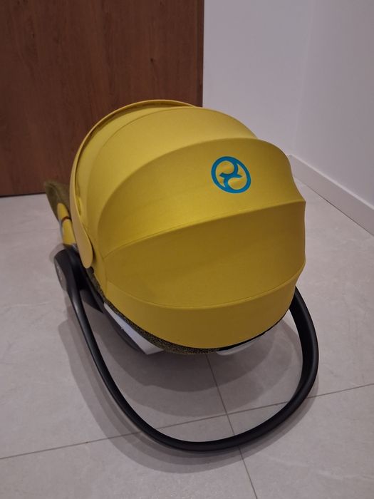 Cybex Cloud Z i-Size Plus/Mustard Yellow
