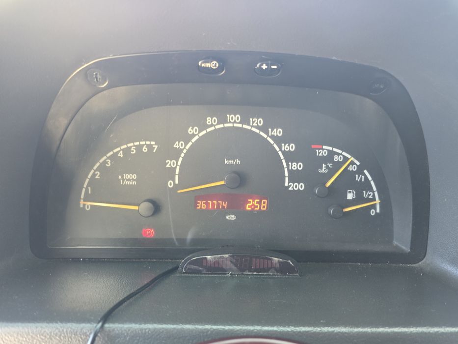 Mercedes V220  verçao Trend