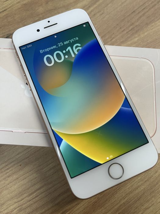 Iphone 8 rose 64 gb гарний стан