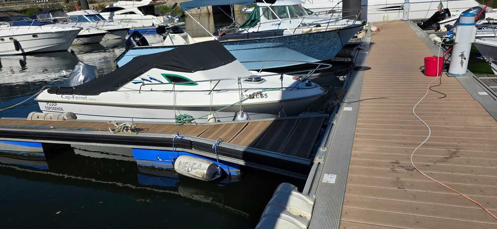 Barco Semi-cabinado 5,5Mts