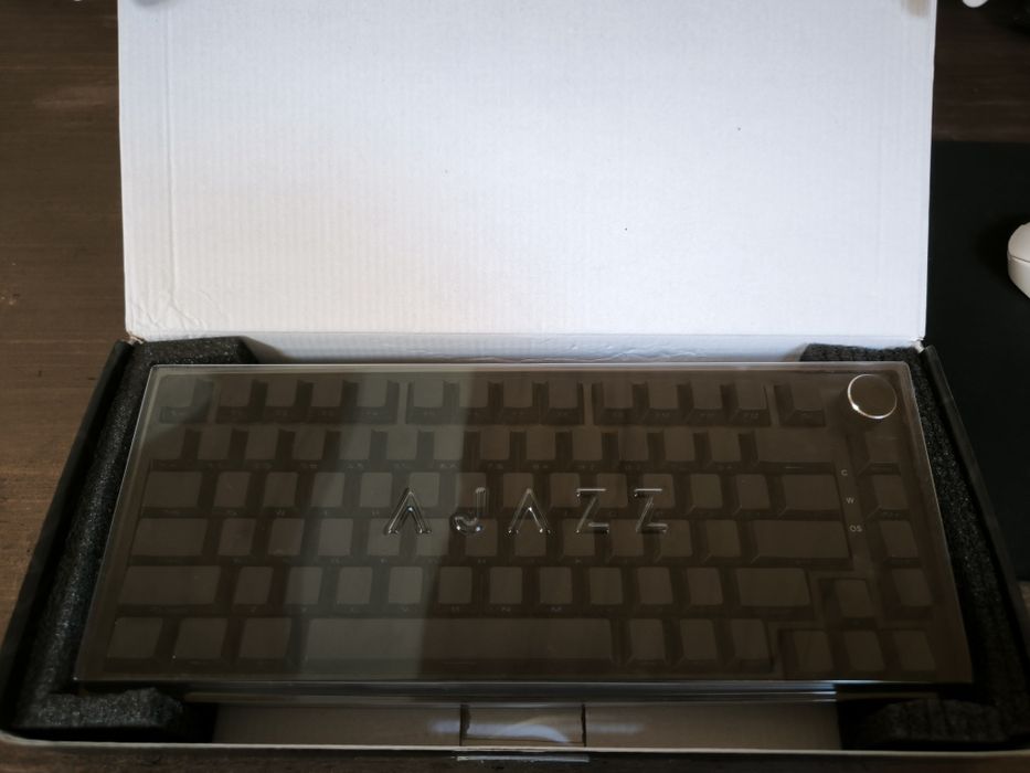 Vendo teclado AJAZZ AK820