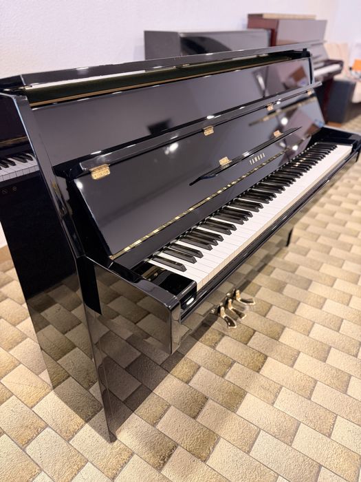 Piano Vertical Yamaha M5J