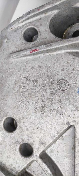 кронштейн коробки мотор 1k0199117 06K199207A 04L199207 04L903143B