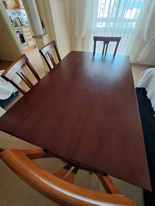 Moveis de sala de jantar. Madeira  maciça