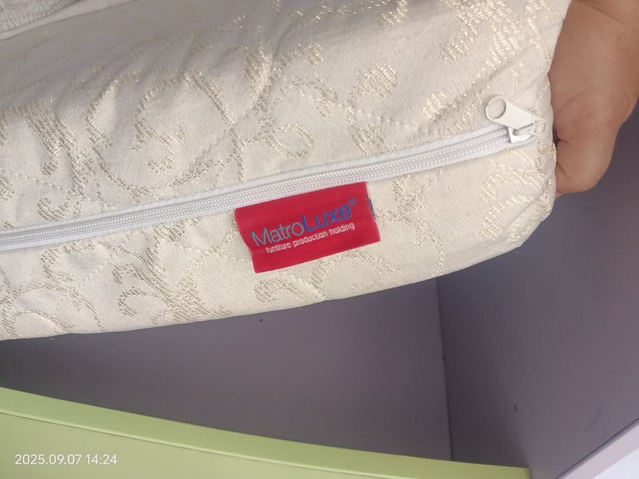 Двухъярусная кровать