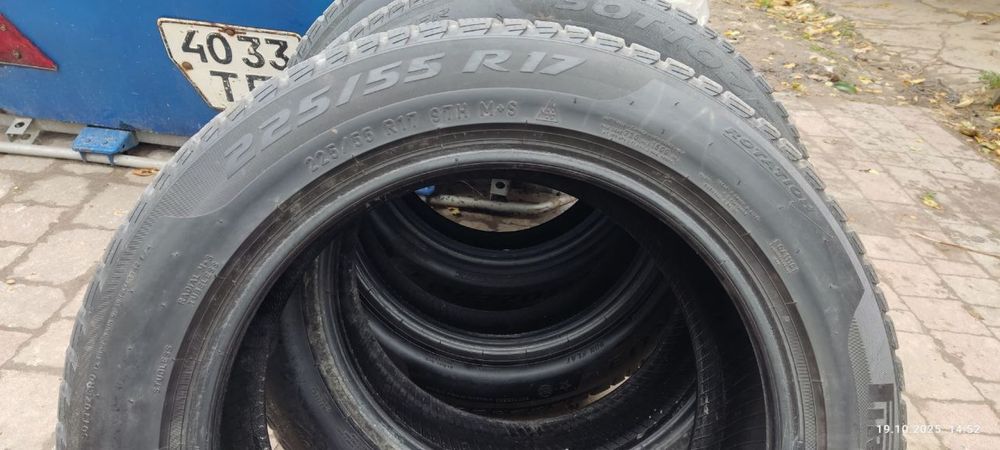 225/55/17 Pirelli Sottozero 3 Зима