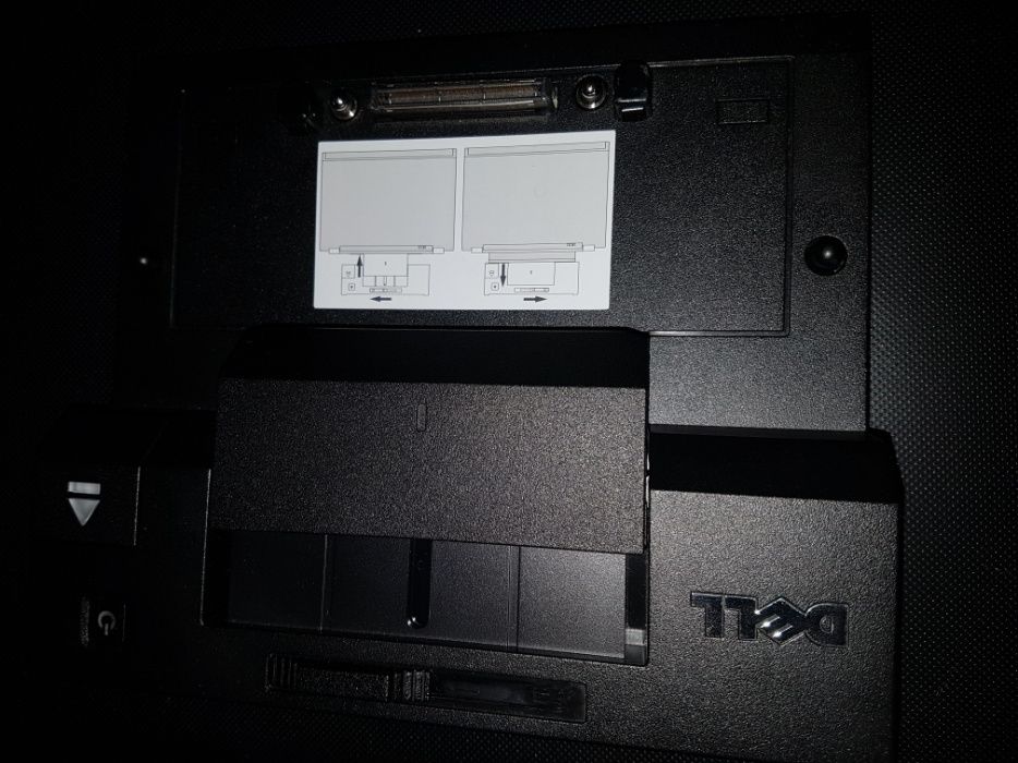 Dell Simple E-port II with 130W AC Adapter