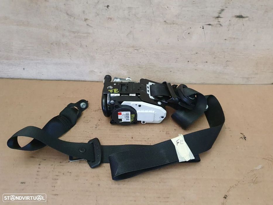 Cinto de Segurança frente esquerdo Mercedes W212 E220 E250 E300