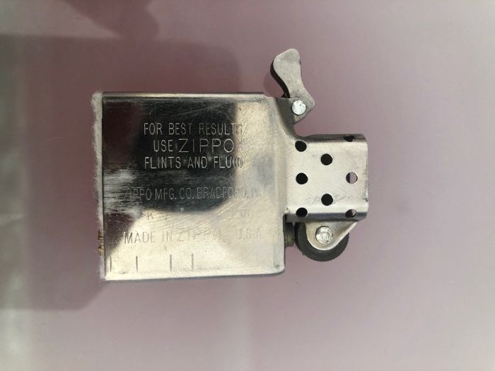ZIPPO Vintage Barrett Smythe Isqueiro Leo (inclui envio)