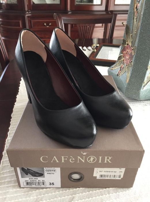 Sapatos em pele [CAFèNOIR]