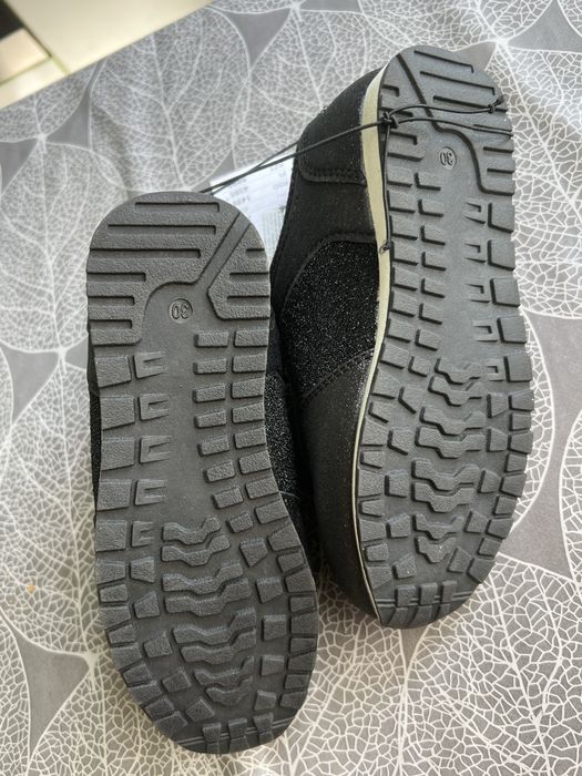 Нові кросівки 30 р.