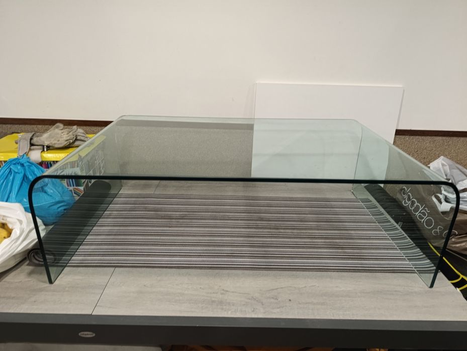 Mesa de vidro de sala de estar