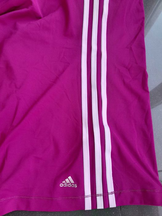 T-shirt para fitness com soutien Adidas