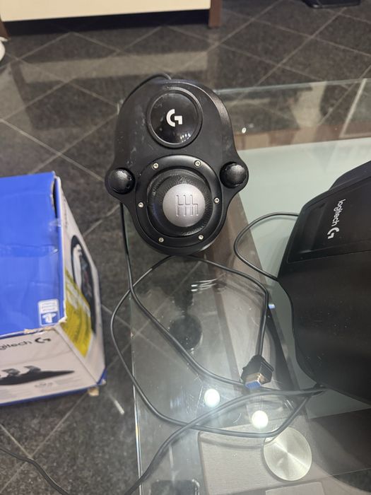 Volante + pedais + shifter (Mudanças)  logitech G29 driving forceracing Preto
