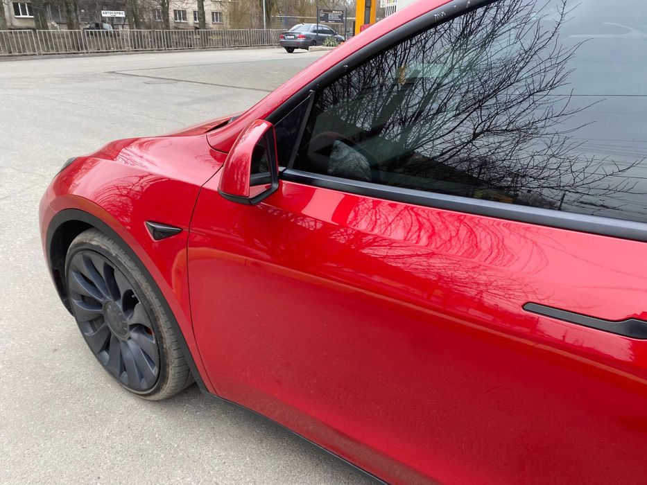 Tesla Y Performance 2021