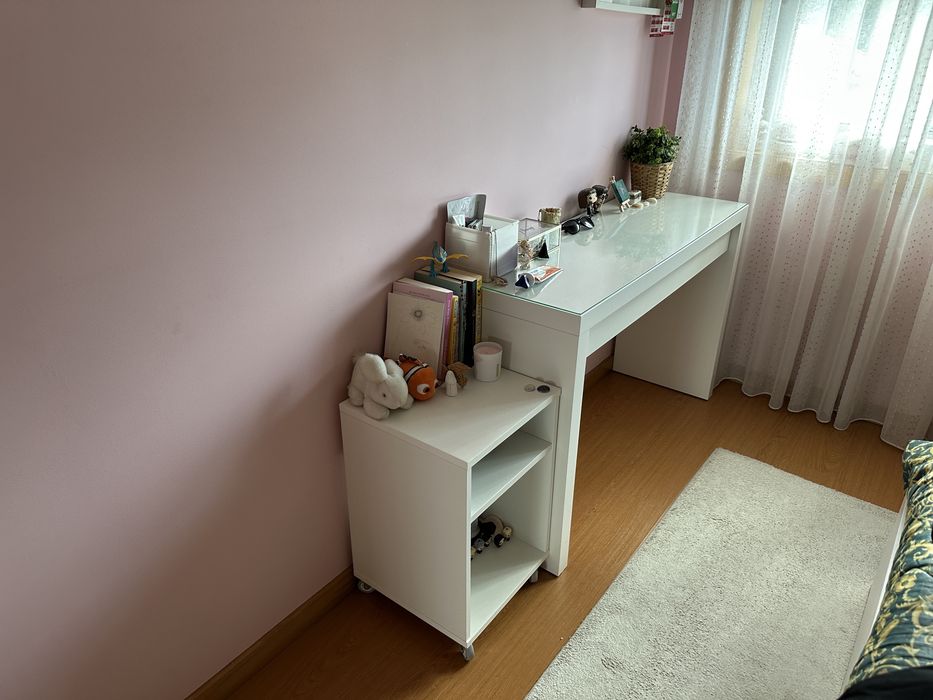 Escrivaninha ou mesa escritório com gaveta
