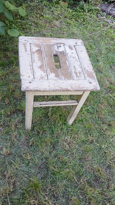 Taboret PRL drewniany duzy