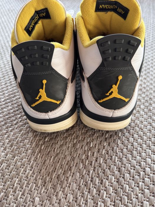 Кроссовки Nike Air Jordan 4 Retro Vivid Sulfur