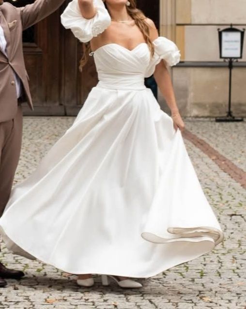 Suknia ślubna gładka