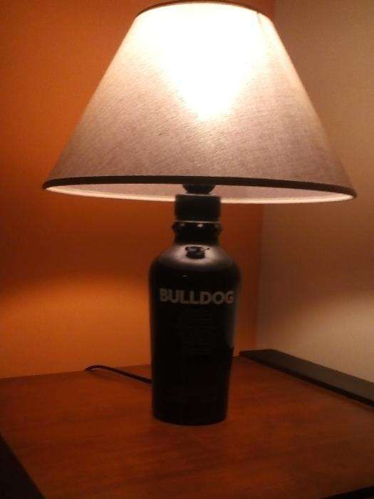 Candeeiros personalizados com garrafas de Gin