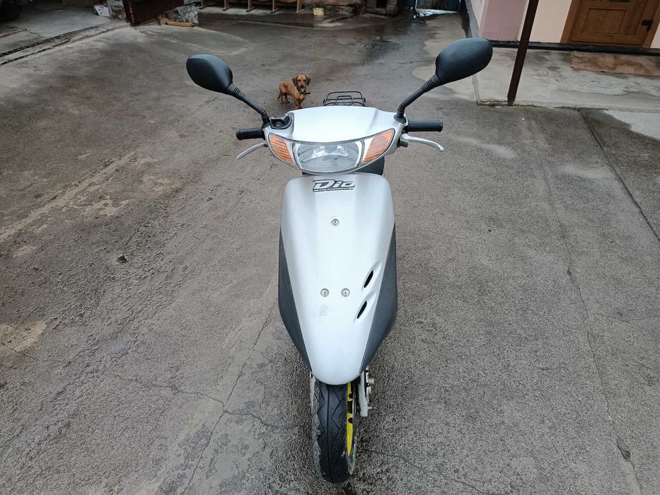 Honda dio af 35 в сірому кольорі