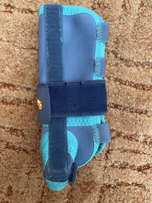 Ортез на ліву руку