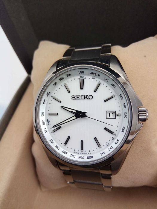 Японские часы Seiko Solar SBTM287 титан, радиоконтроль, сапфир, мировое время, Japan made