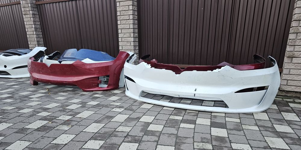 Tesla X S Plaid бампер передний Тесла Х С бампер передній
