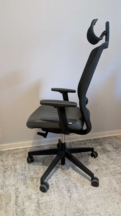 Krzesło biurowe Profim Veris Net 111SFL fotel biurowy ergonomiczny
