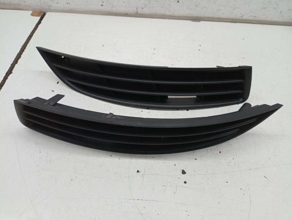 Grelha de para-choques - VOLKSWAGEN PASSAT Variant (3C5) | 05 - 11