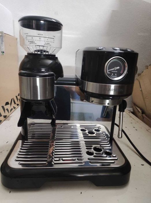 Кофеварка кавоварка кофемашина с кофемолкой Klarstein Bella Café