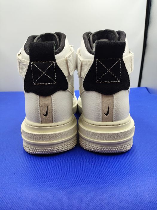 Кросівки Nike Air Force 1 High Utility 2.0 - 40,5 розмір.