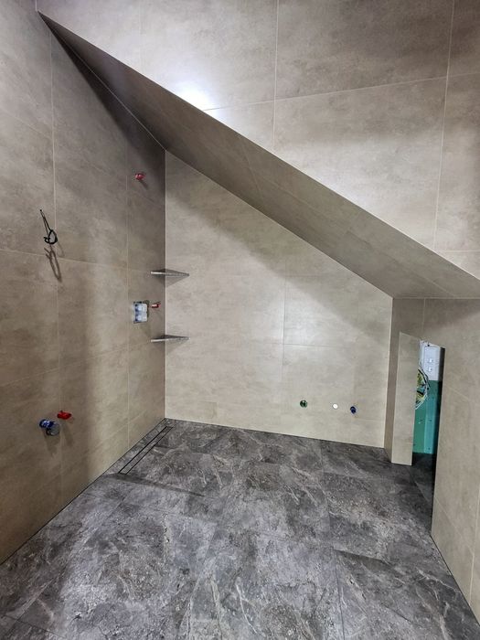 Укладання плитки. Плиточні роботи. Укладка плитки. Плиточник