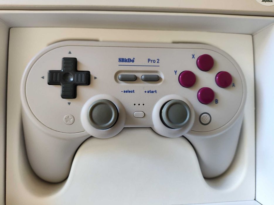 Геймпад 8BitDo Pro 2 Bluetooth Hall Effect Joystick