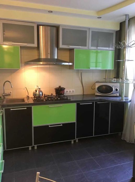 Быстро продам 3к квартиру 2 минуты от м.Студенческая