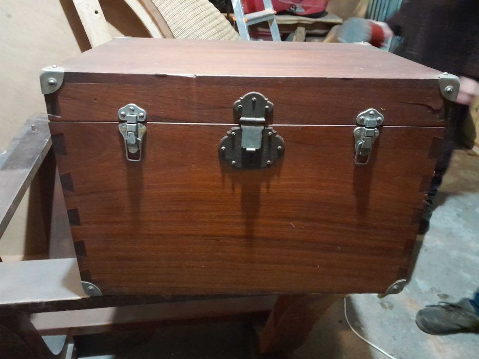 Caixa de madeira grande 53x37x37