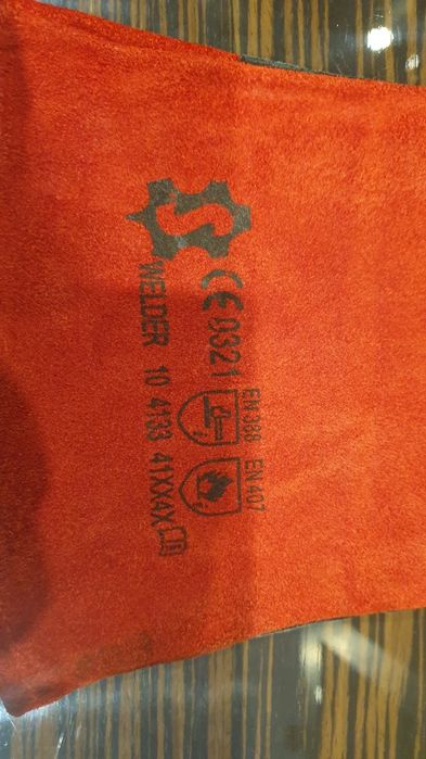 Par de luvas de soldador